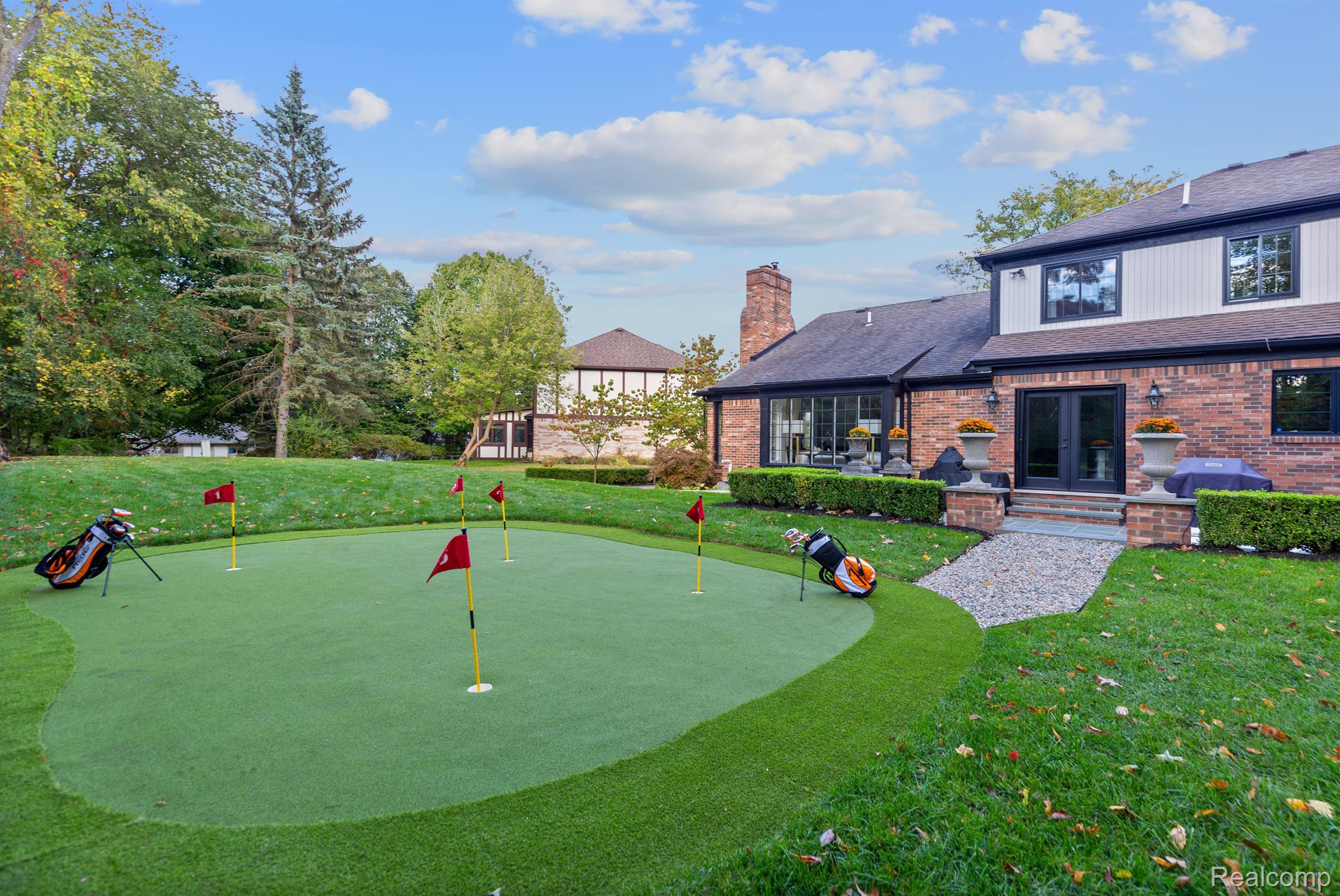 2599 MUNSTER Road