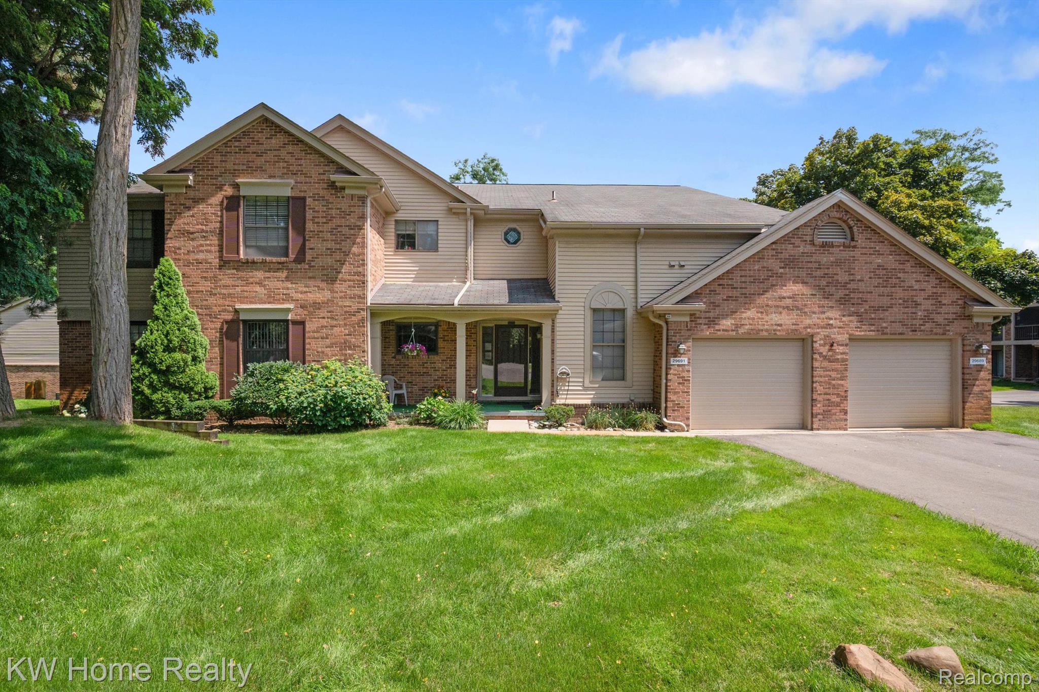 29691 Pine Ridge Circle