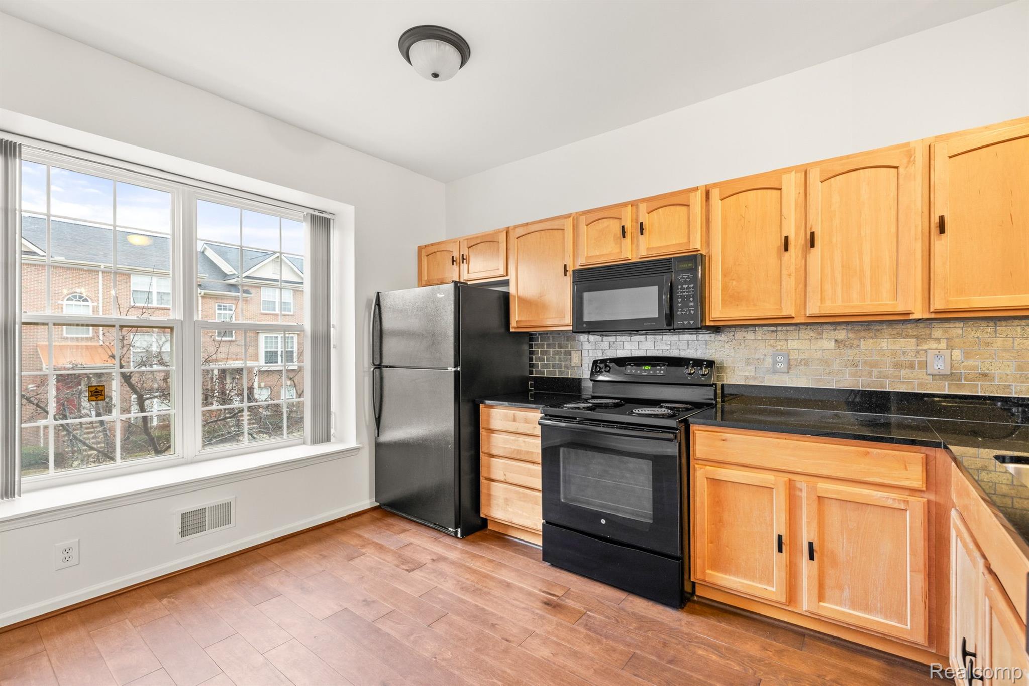 25447 SAINT JAMES