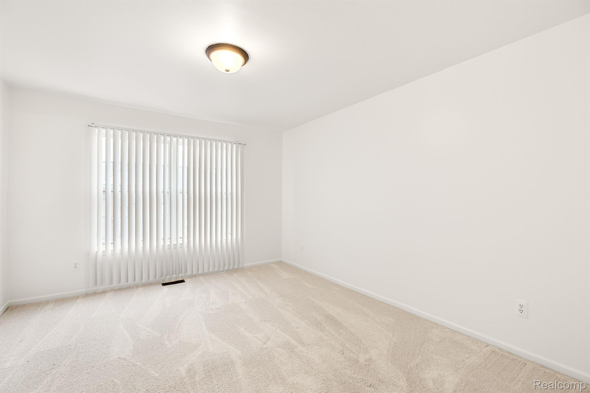 25447 SAINT JAMES