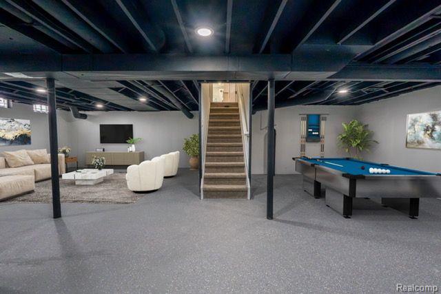 822 DAHLIA Lane