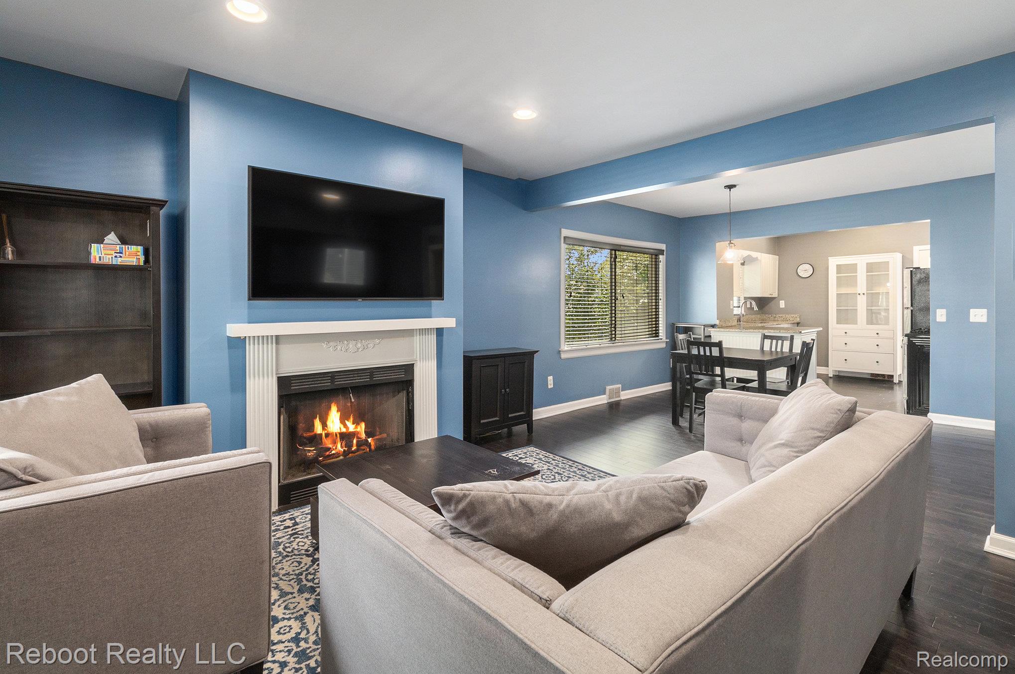 617 Hilldale Drive