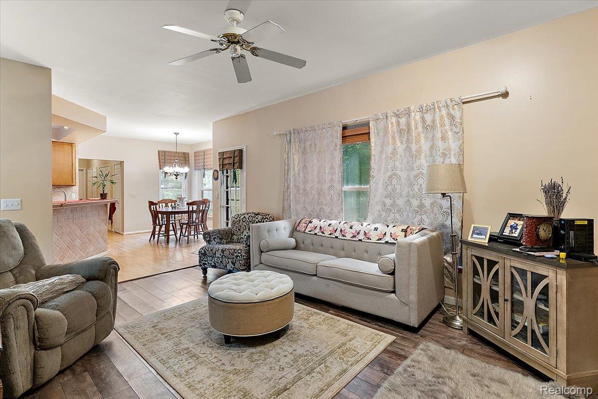 3594 Olde Dominion Drive