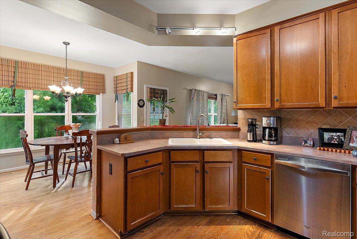 3594 Olde Dominion Drive
