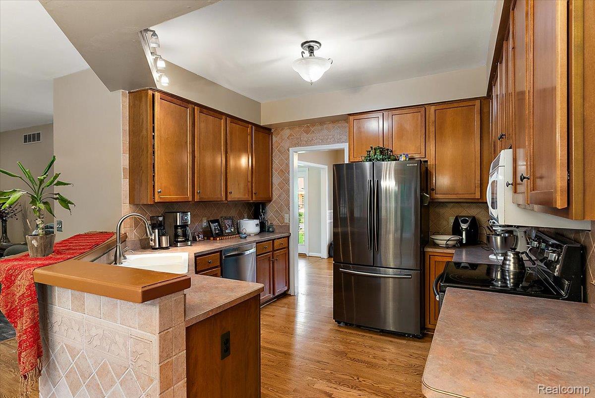 3594 Olde Dominion Drive