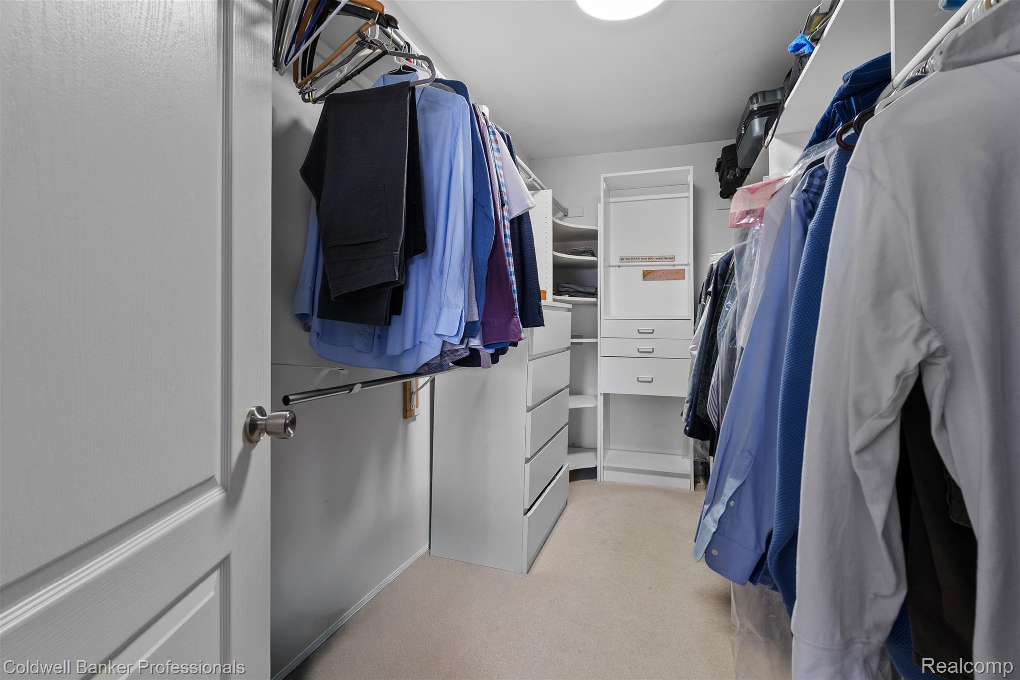 46985 Glastonbury Drive