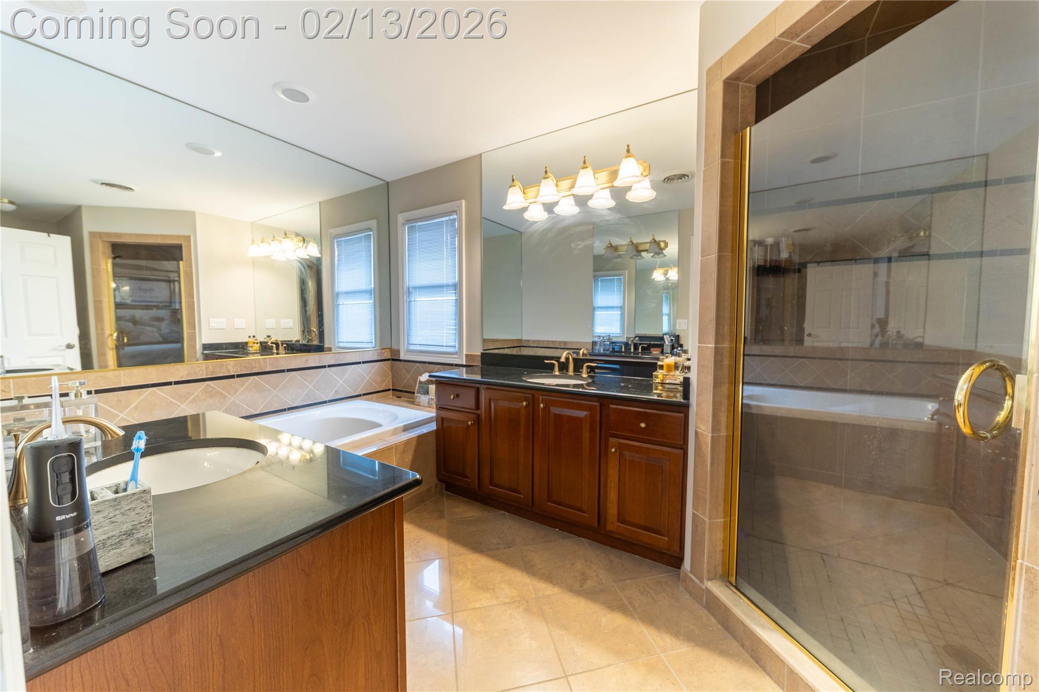 717 S Kenwood Avenue