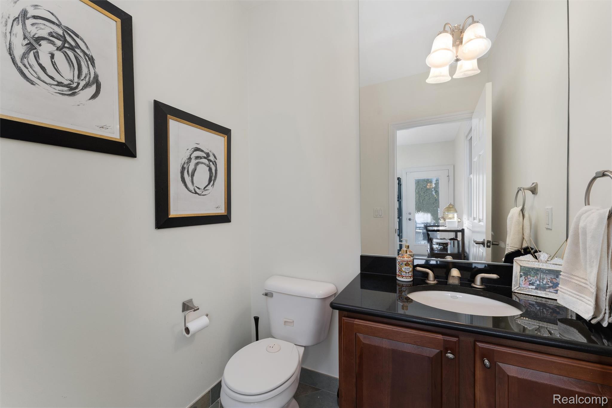 717 S Kenwood Avenue