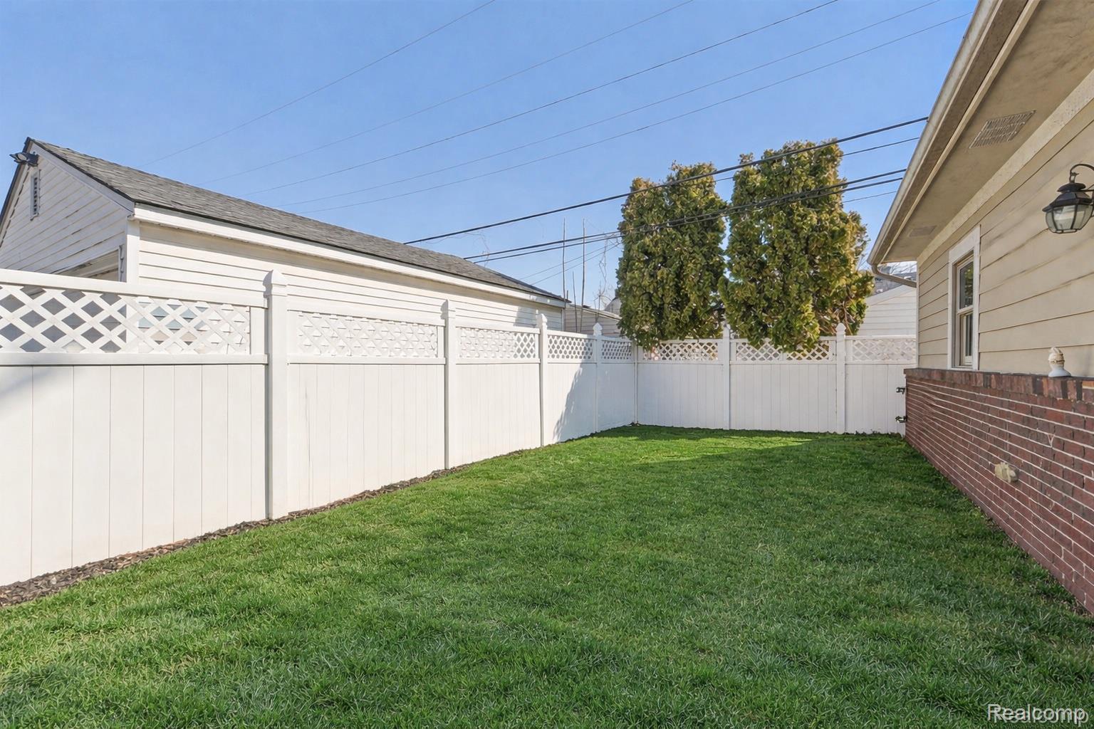 717 S Kenwood Avenue