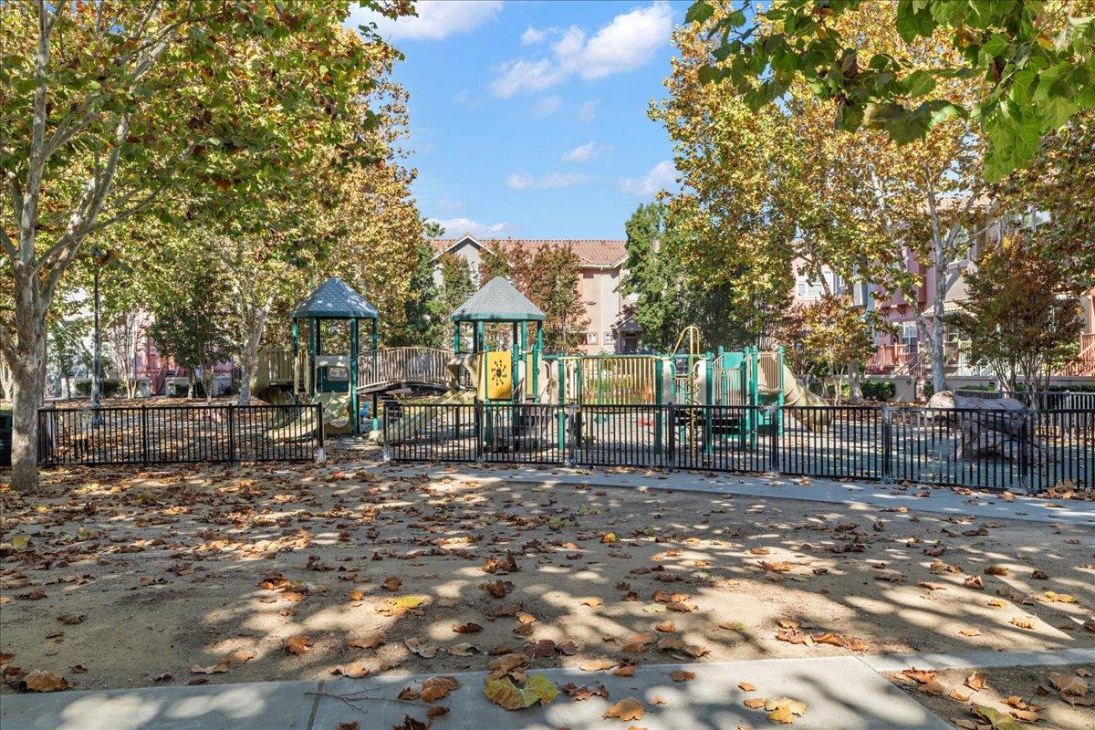 1310 Saddle Rack Street Unit: 220