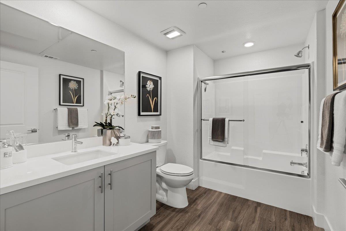 5925 Charlotte DR 310