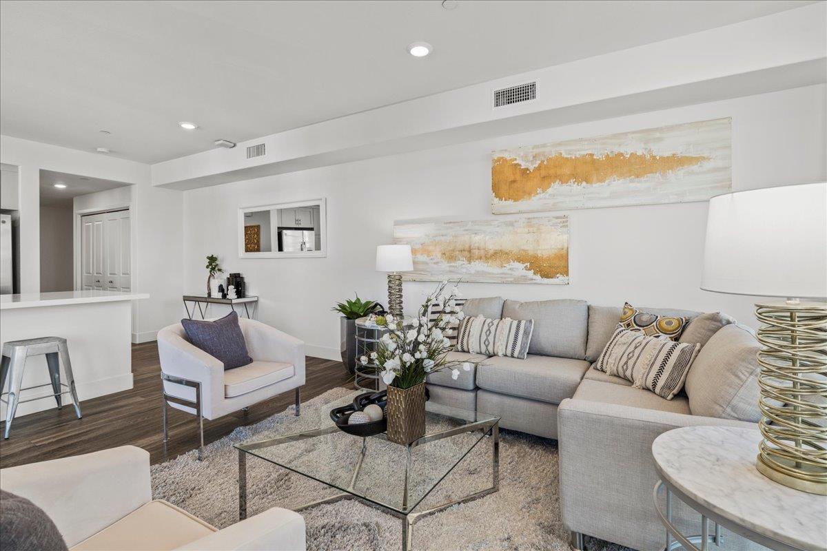 5925 Charlotte DR 310