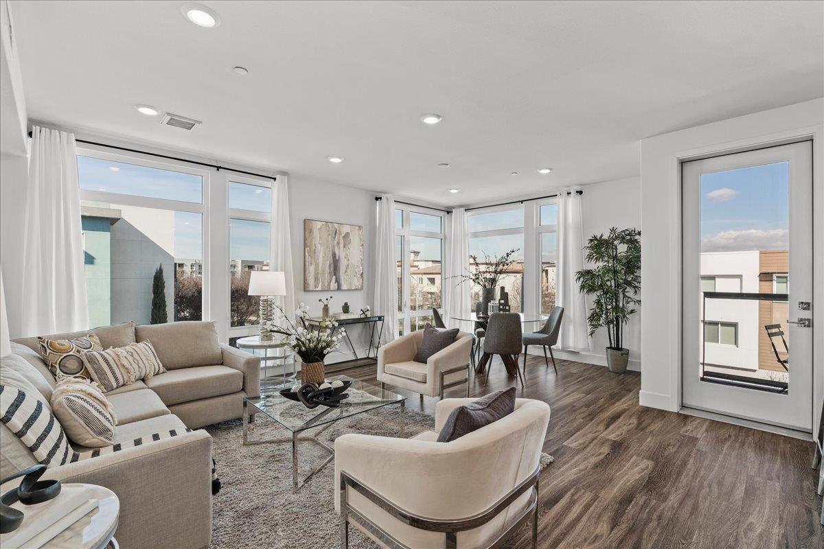 5925 Charlotte DR 310