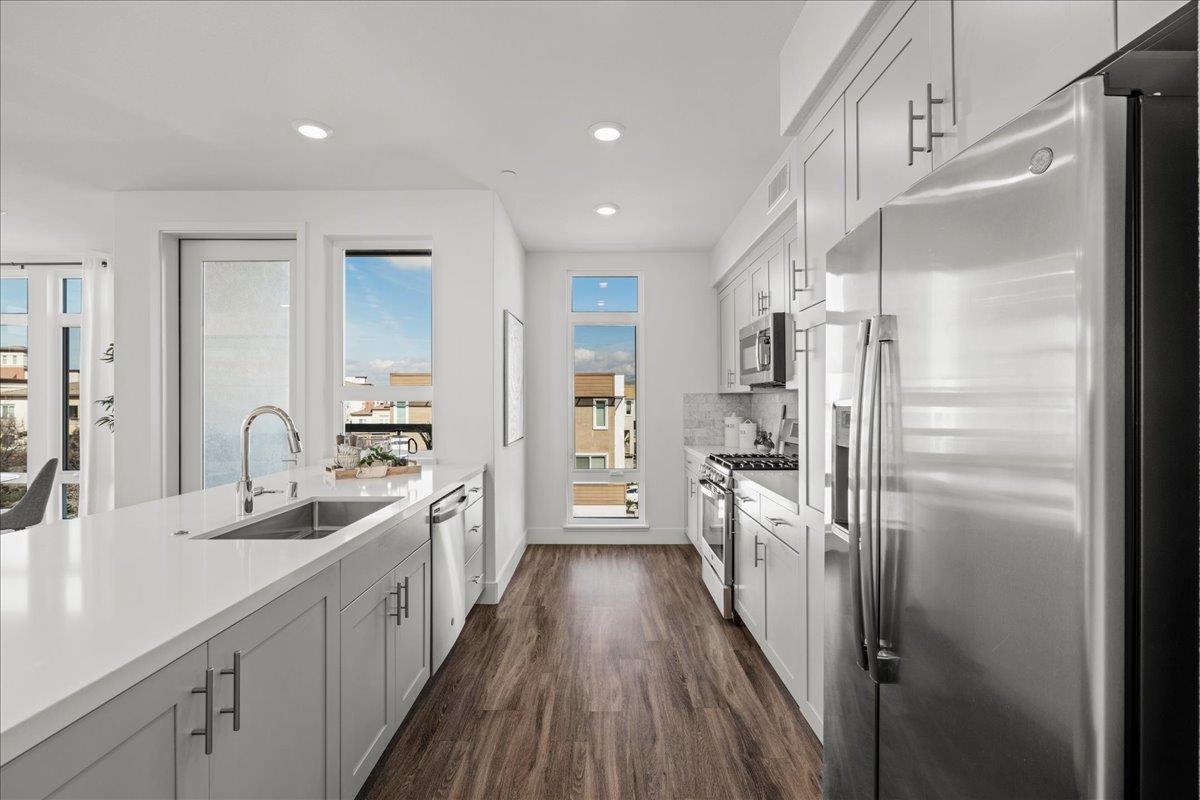 5925 Charlotte DR 310