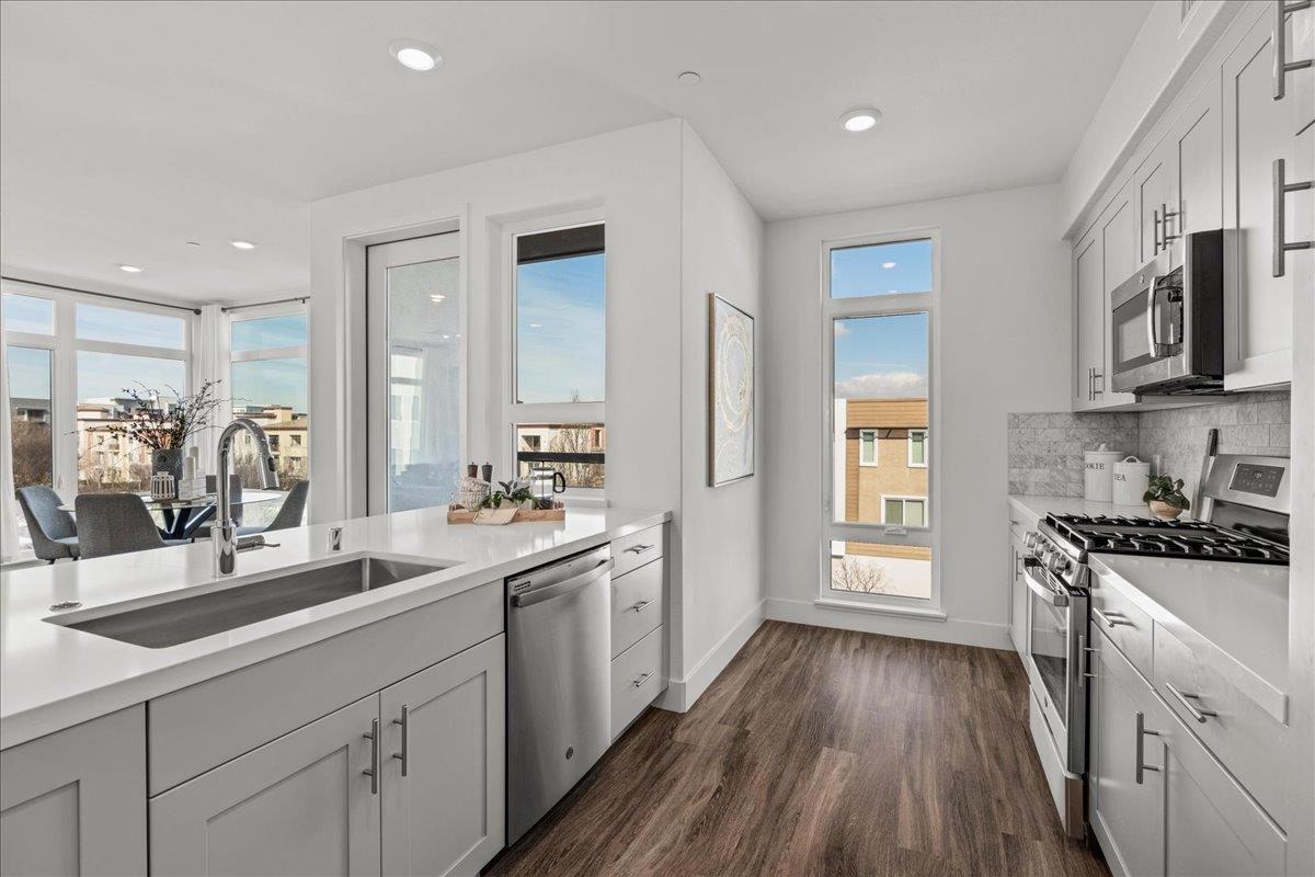 5925 Charlotte DR 310