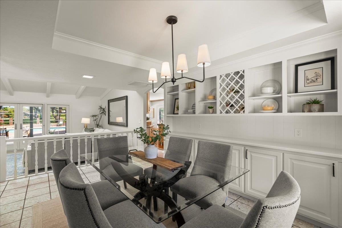 6618 Crystal Springs DR