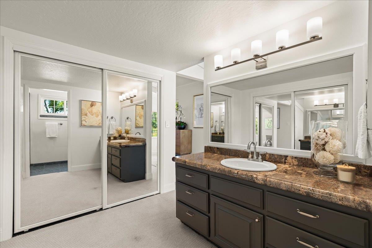 6618 Crystal Springs DR