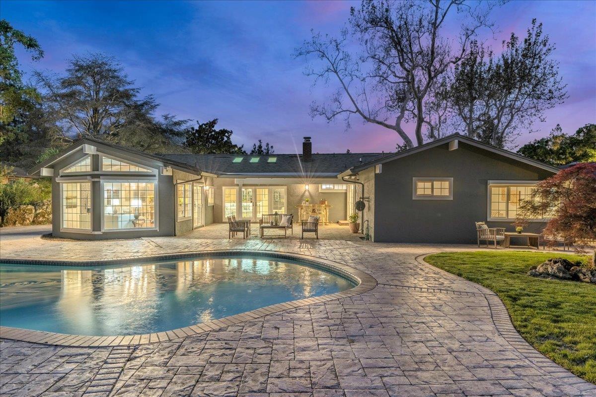 6618 Crystal Springs DR