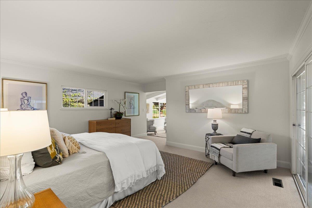 6618 Crystal Springs DR