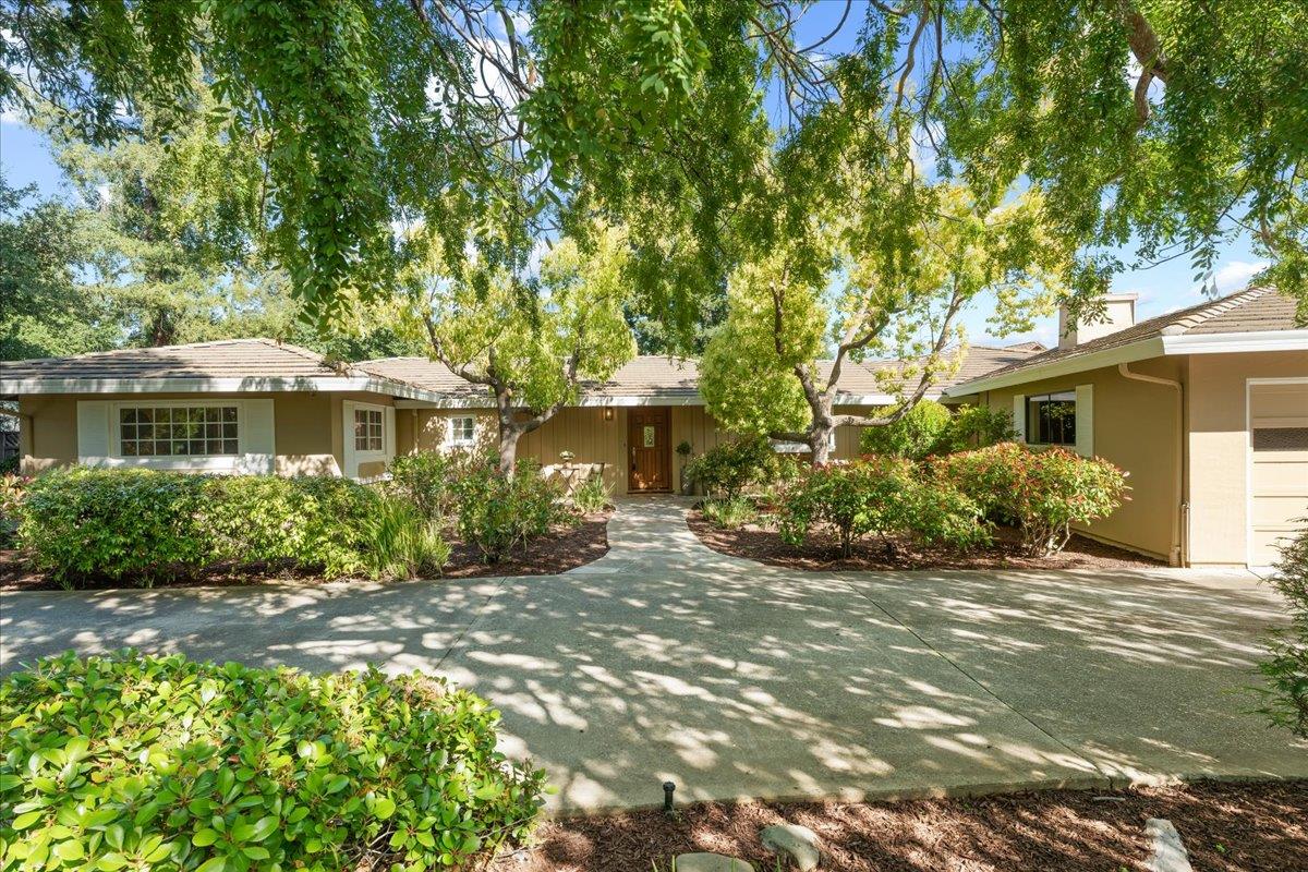 15550 Winchester BLVD