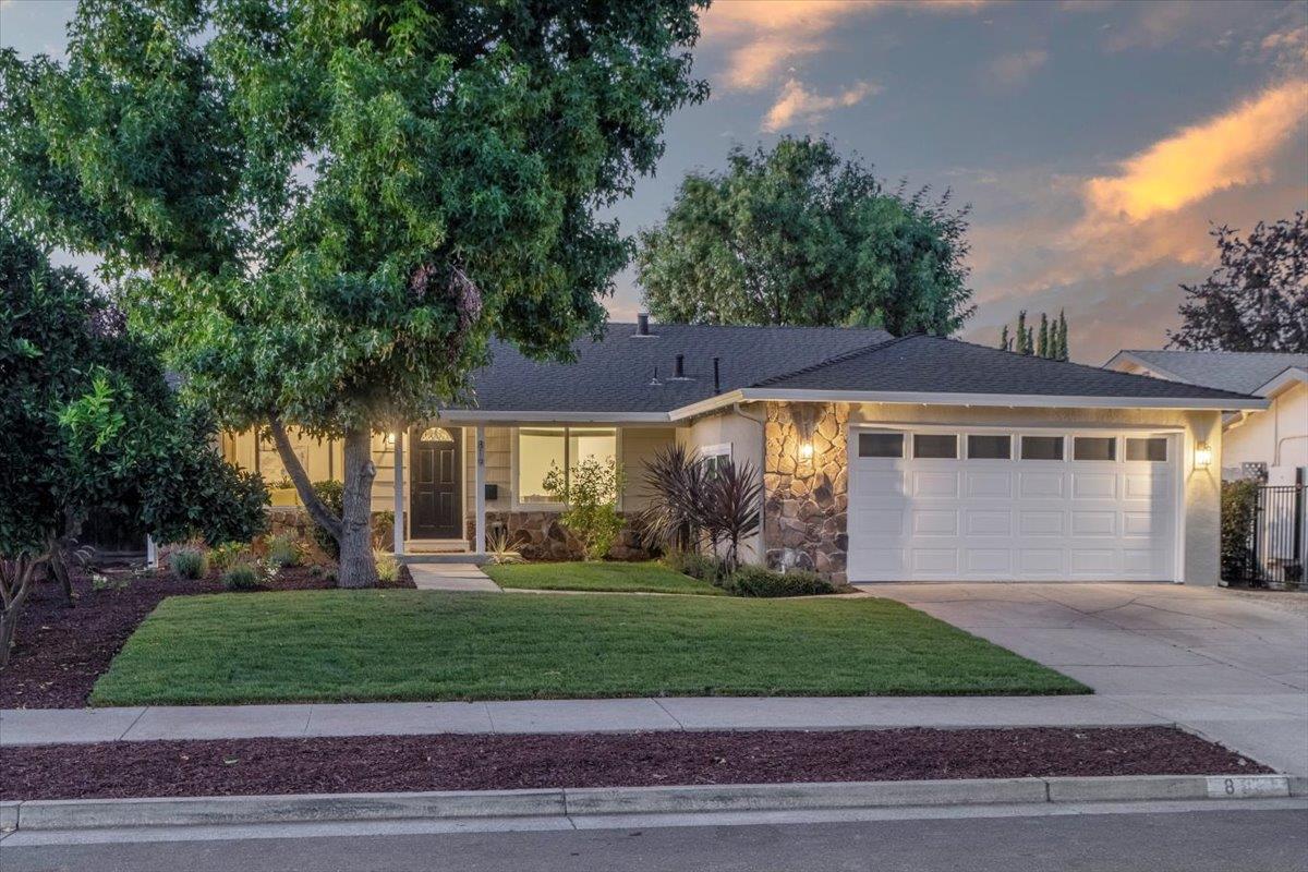819 Calero AVE