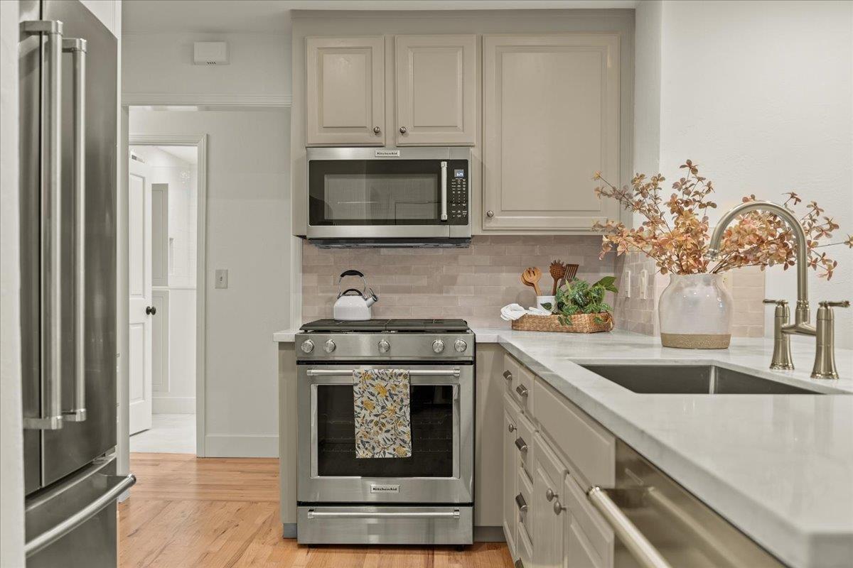 15581 Loma Vista AVE