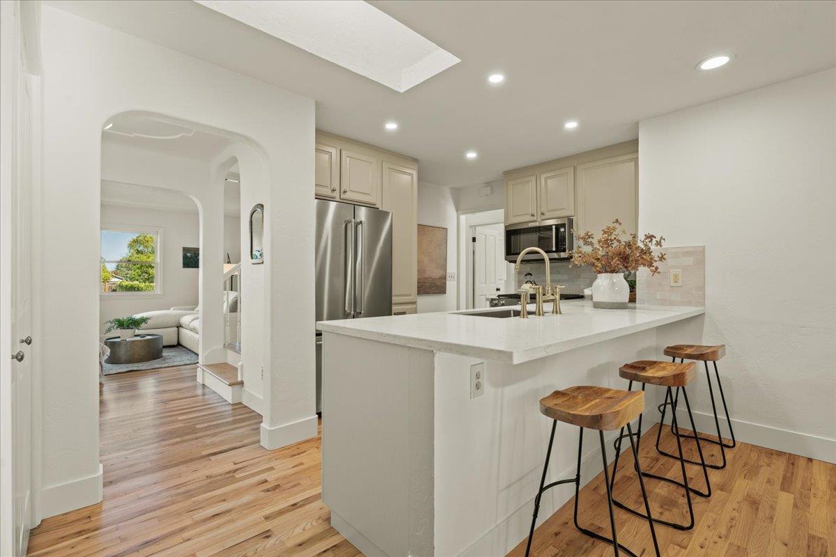 15581 Loma Vista AVE