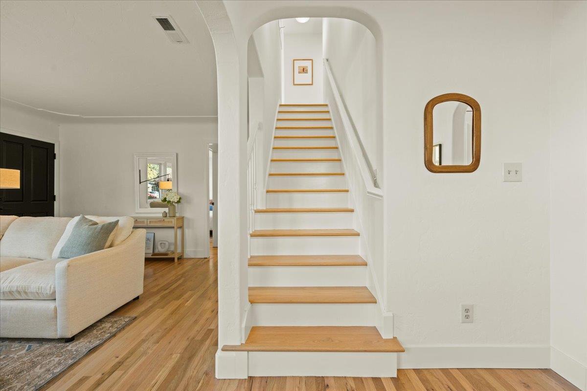 15581 Loma Vista AVE