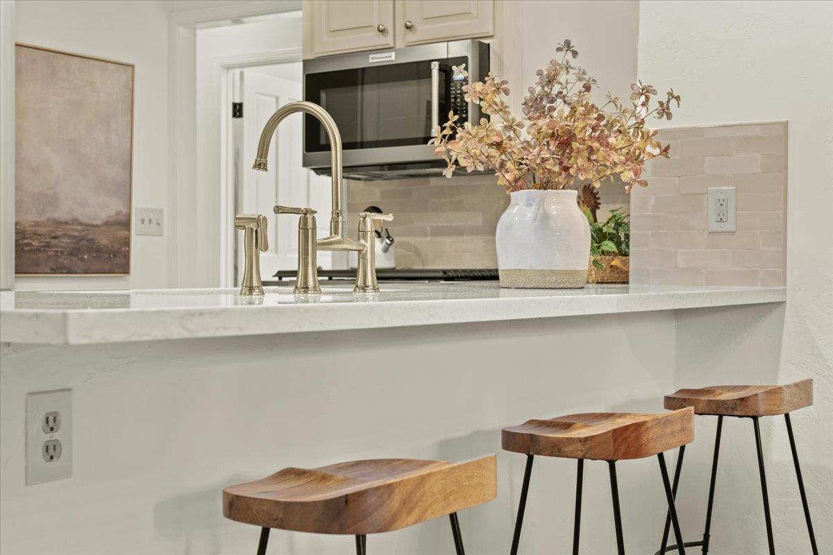 15581 Loma Vista AVE