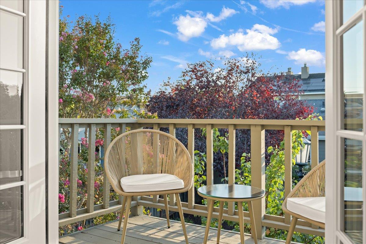 15581 Loma Vista AVE