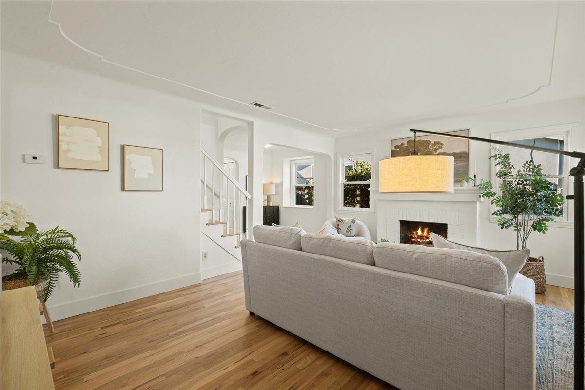 15581 Loma Vista AVE