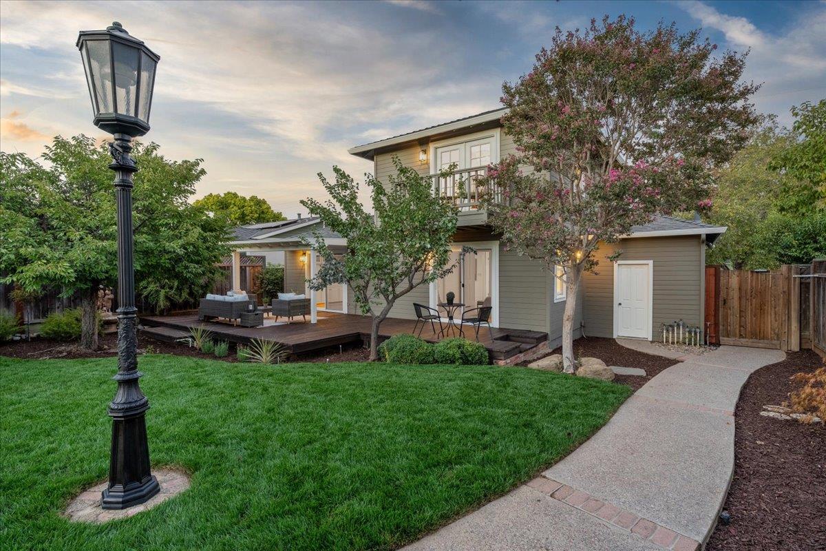 15581 Loma Vista AVE