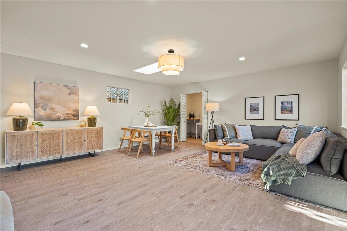 15581 Loma Vista AVE