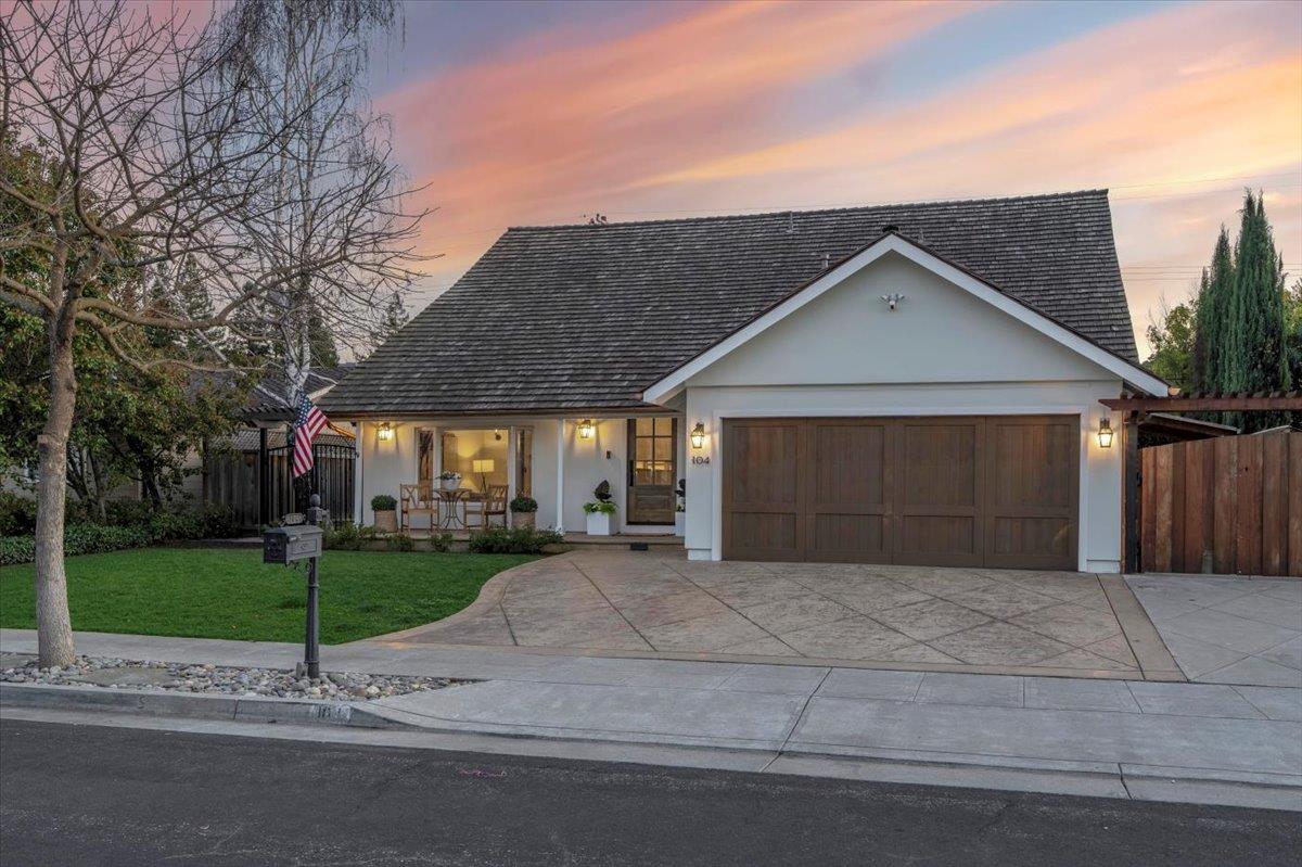104 Albert CT