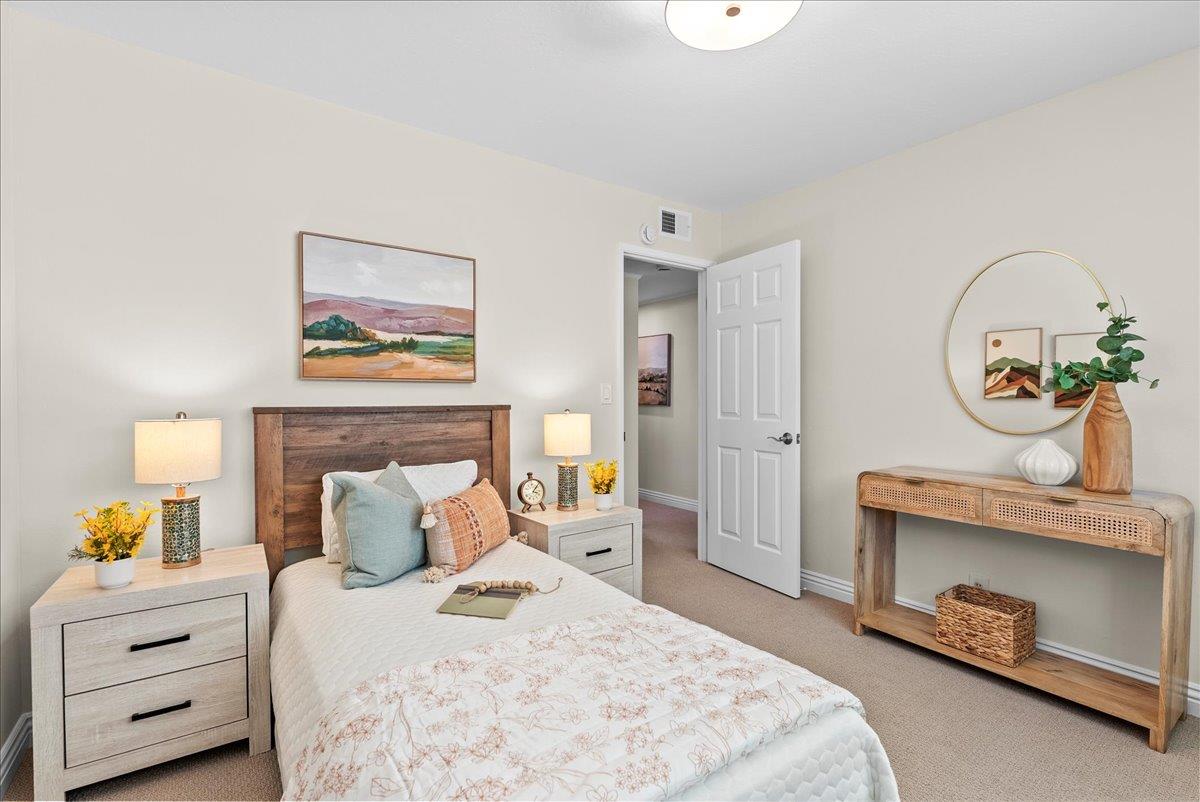 1648 Mount Rainier AVE