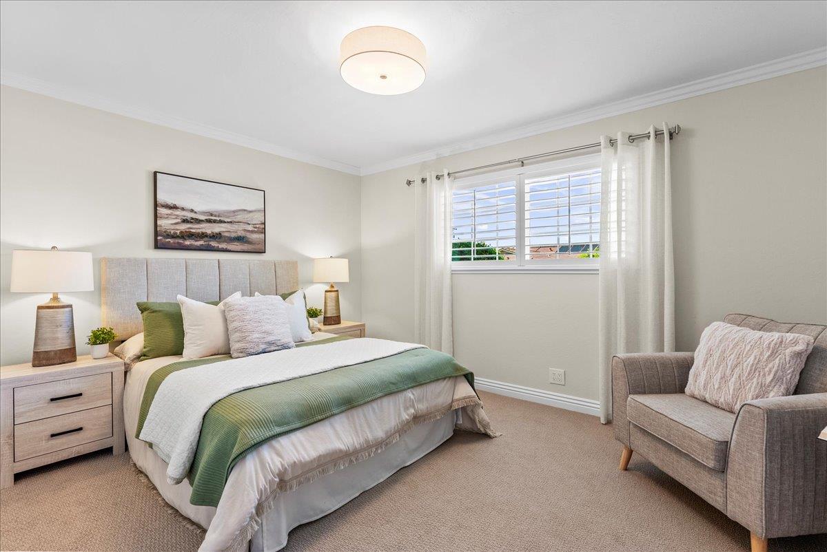 1648 Mount Rainier AVE