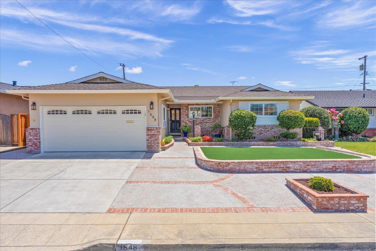 1648 Mount Rainier AVE