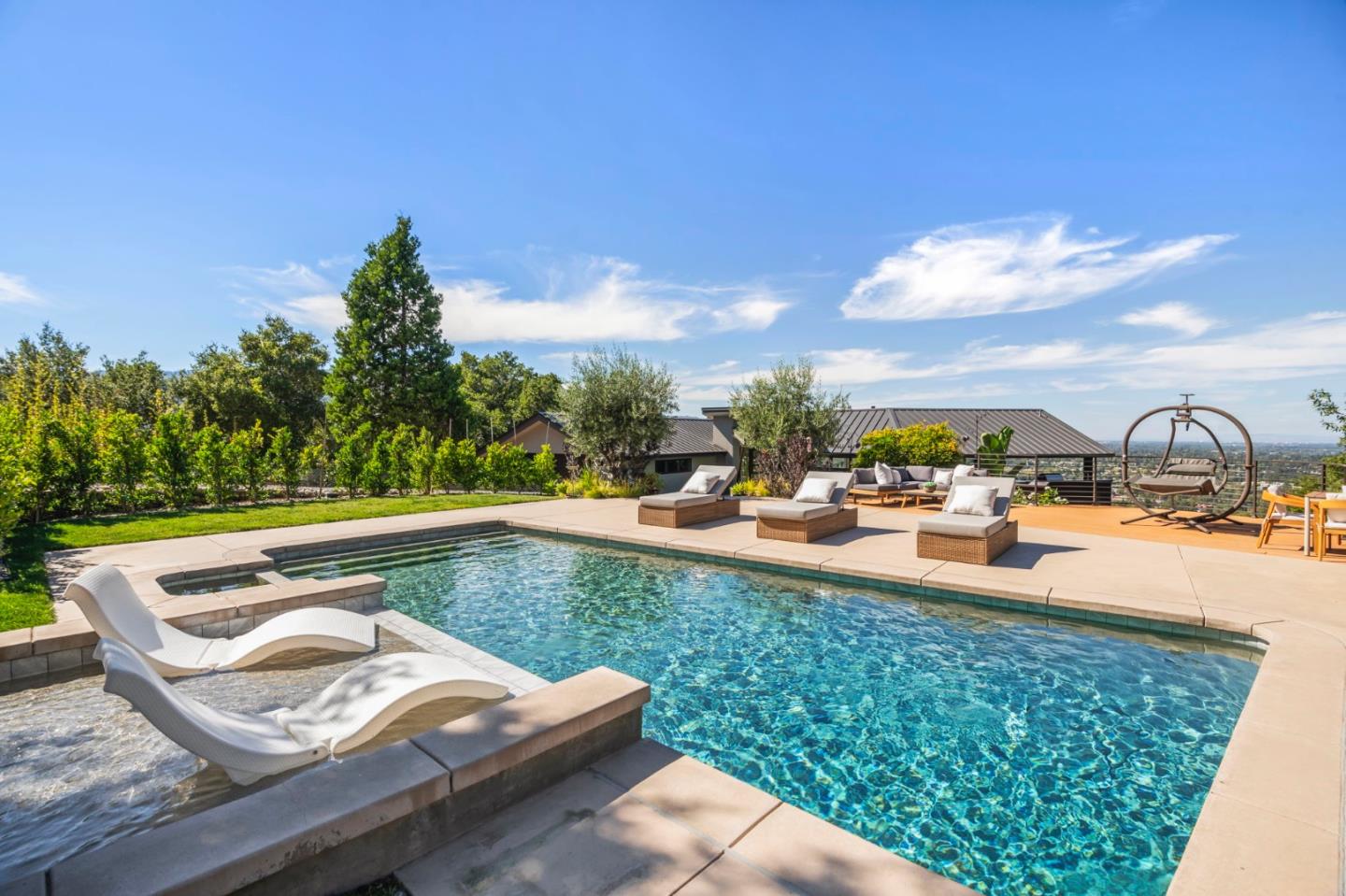 17808 Tourney RD