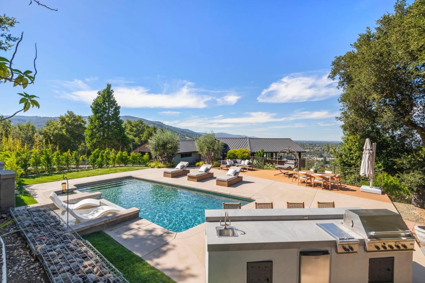 17808 Tourney RD