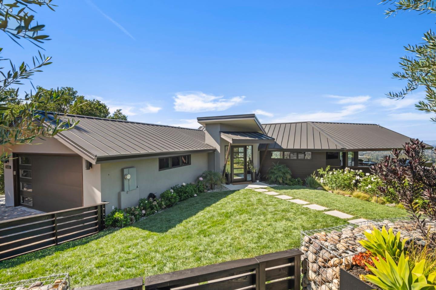 17808 Tourney RD
