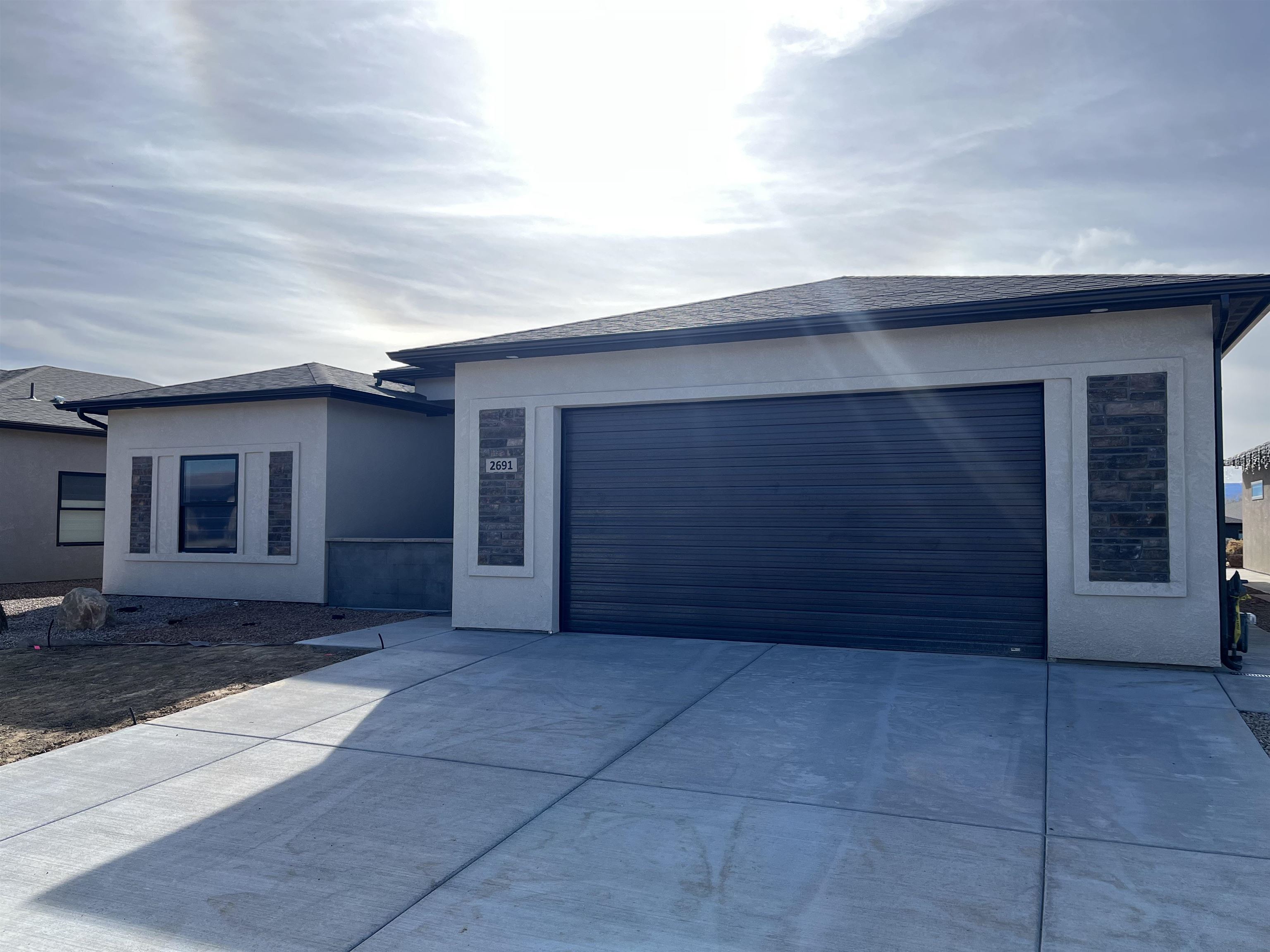 2691 Meadowcrest Court