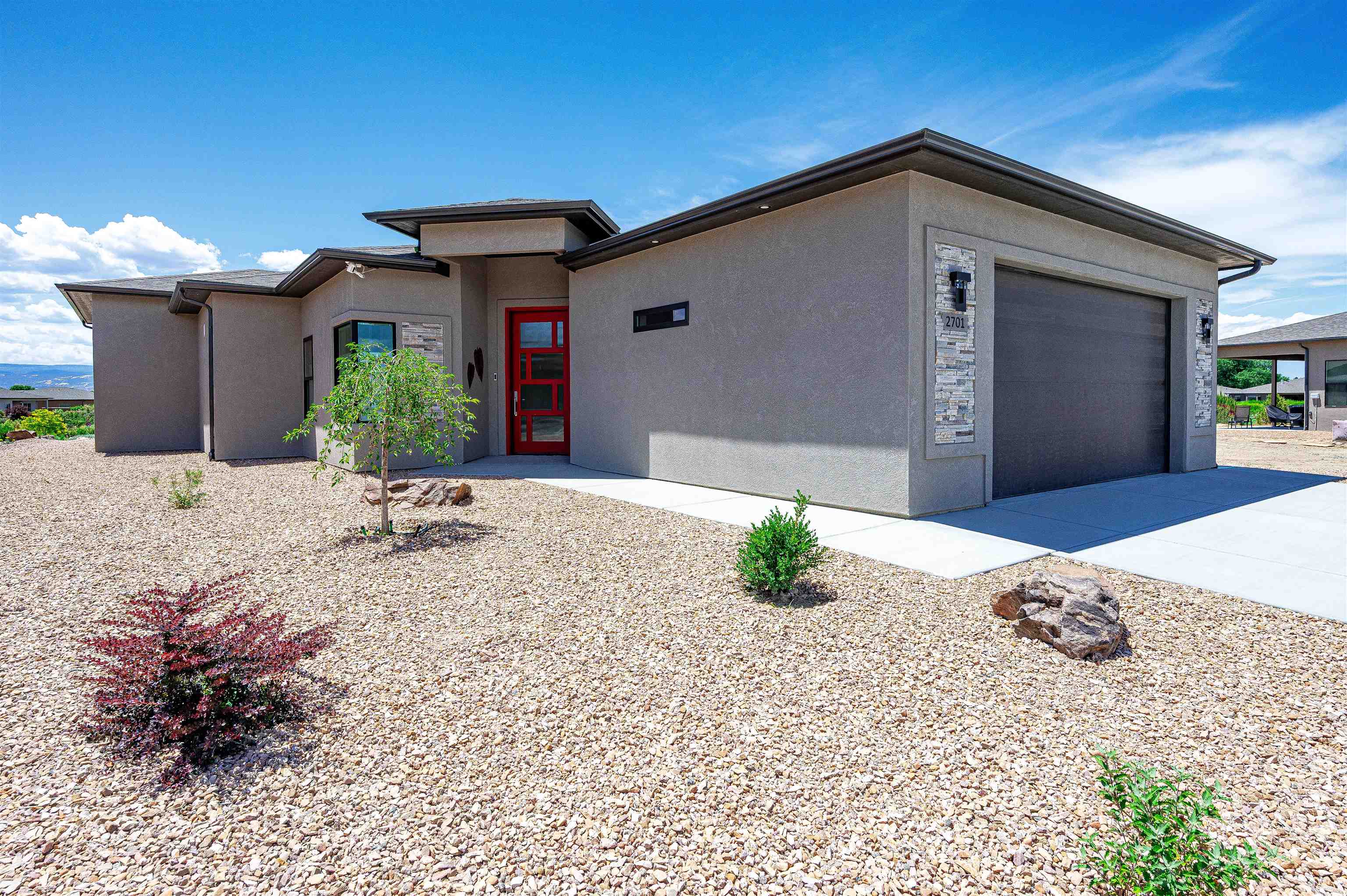 2701 Meadowcrest Court