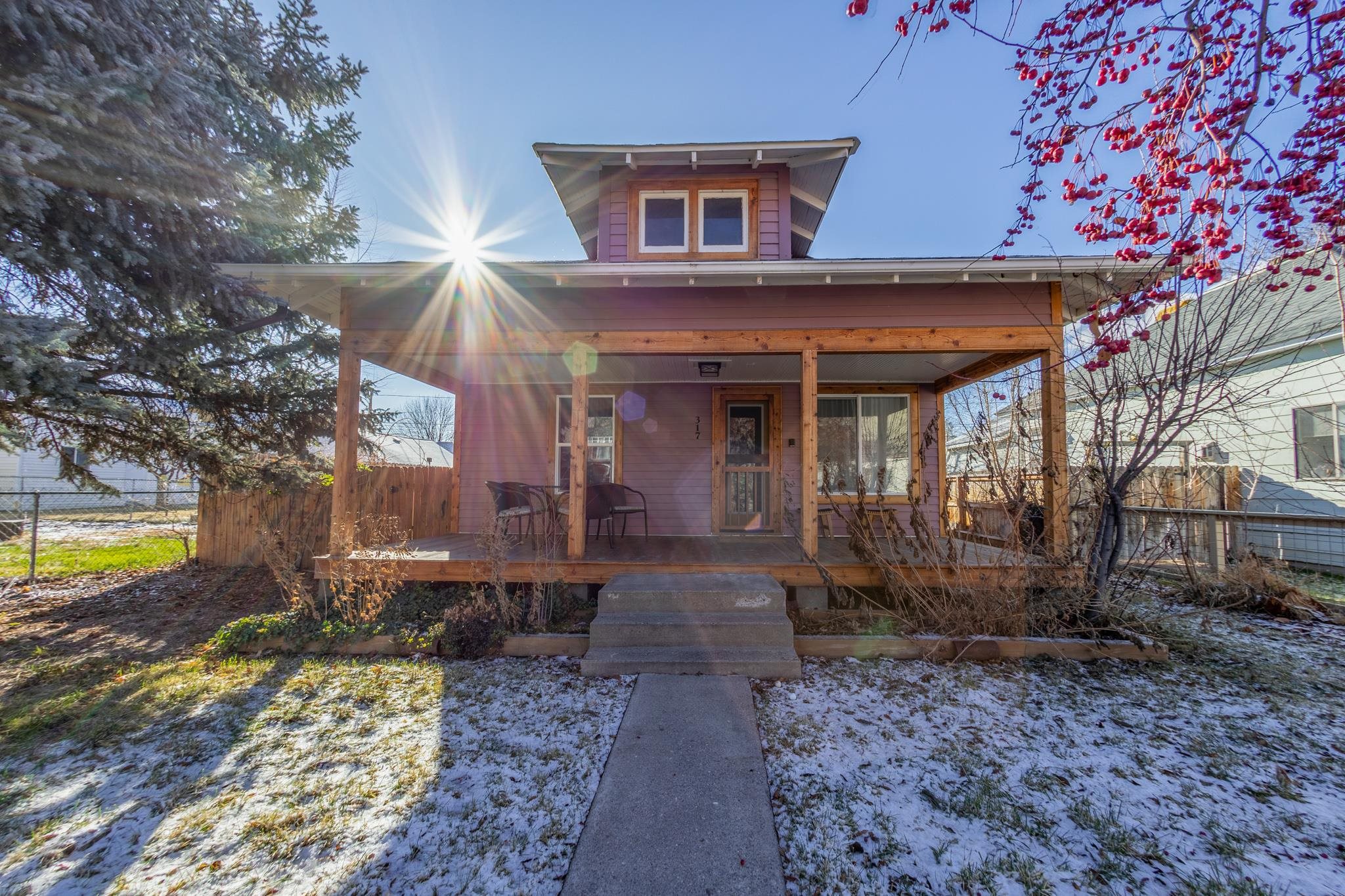 317 W 4th Street