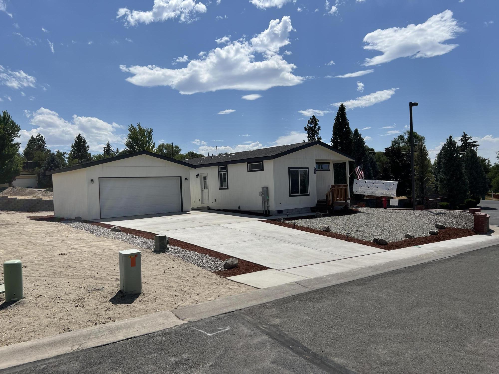 5504 Edith Way