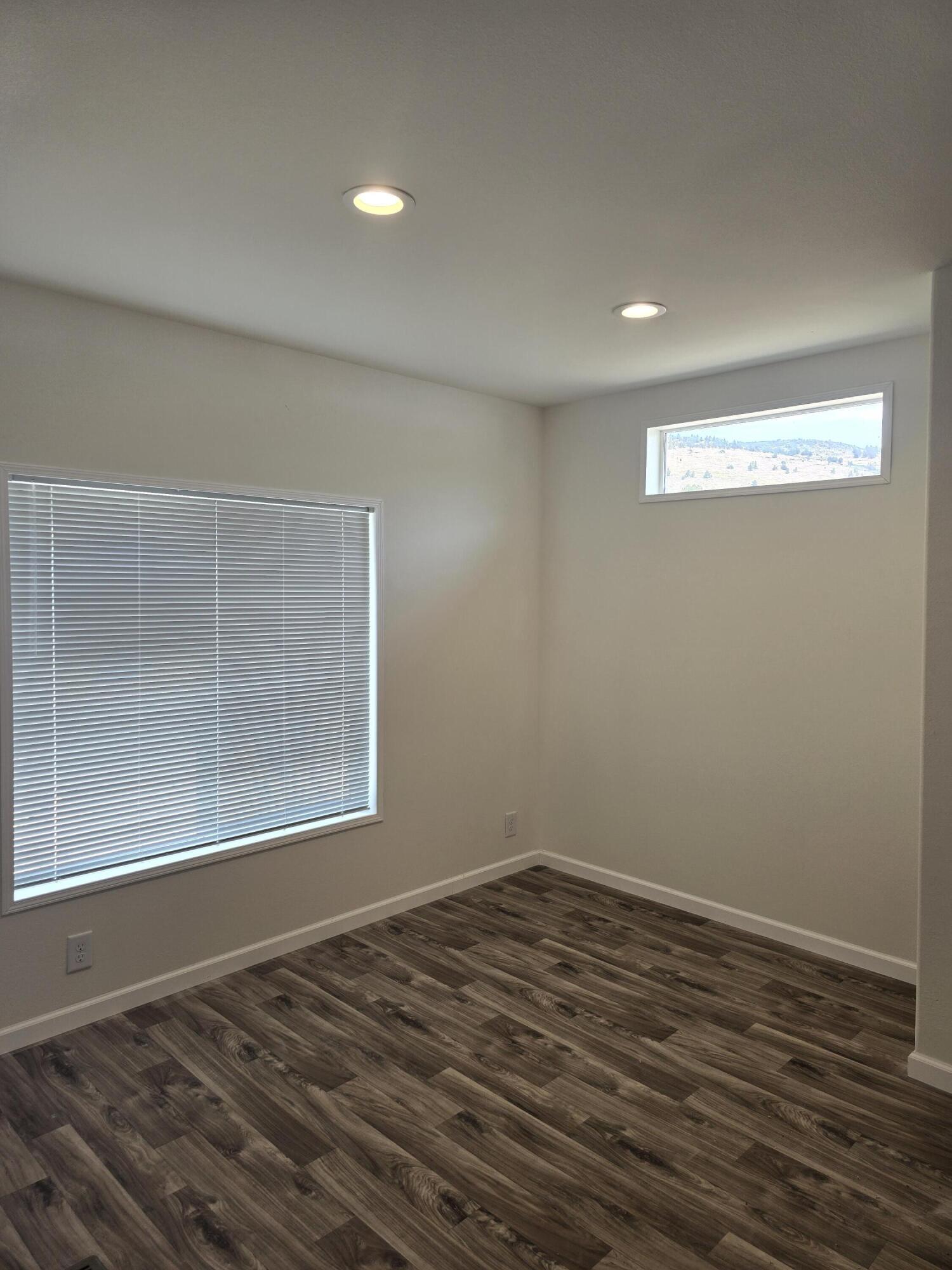 5504 Edith Way