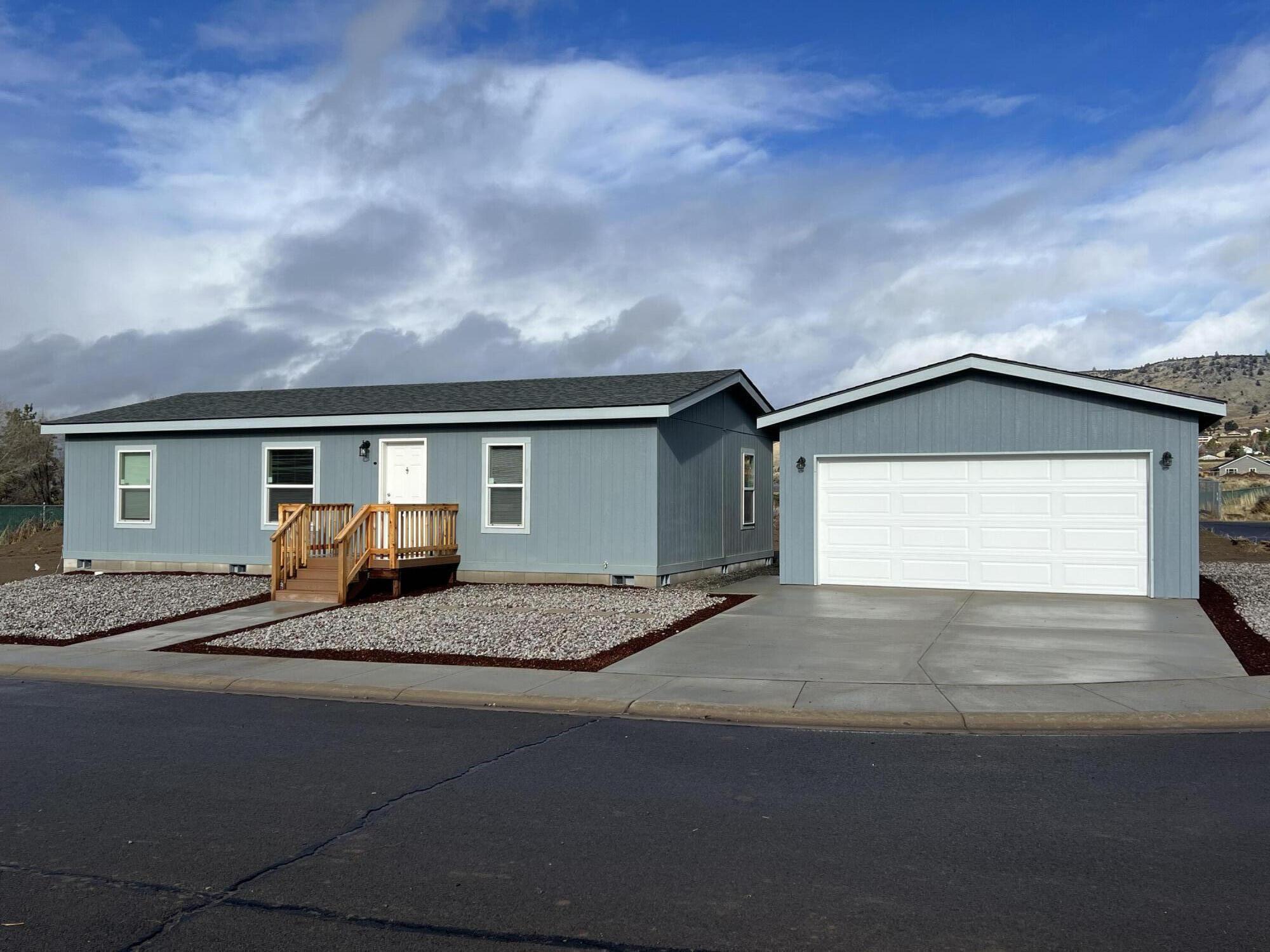 5619 Edith Way