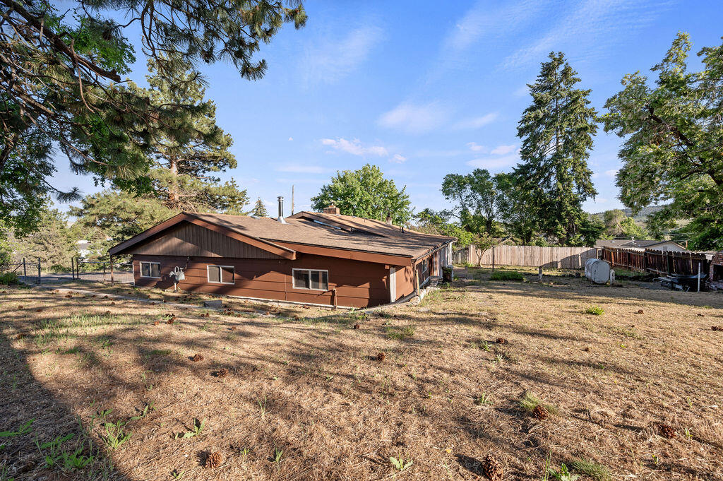 2318 Modoc Street