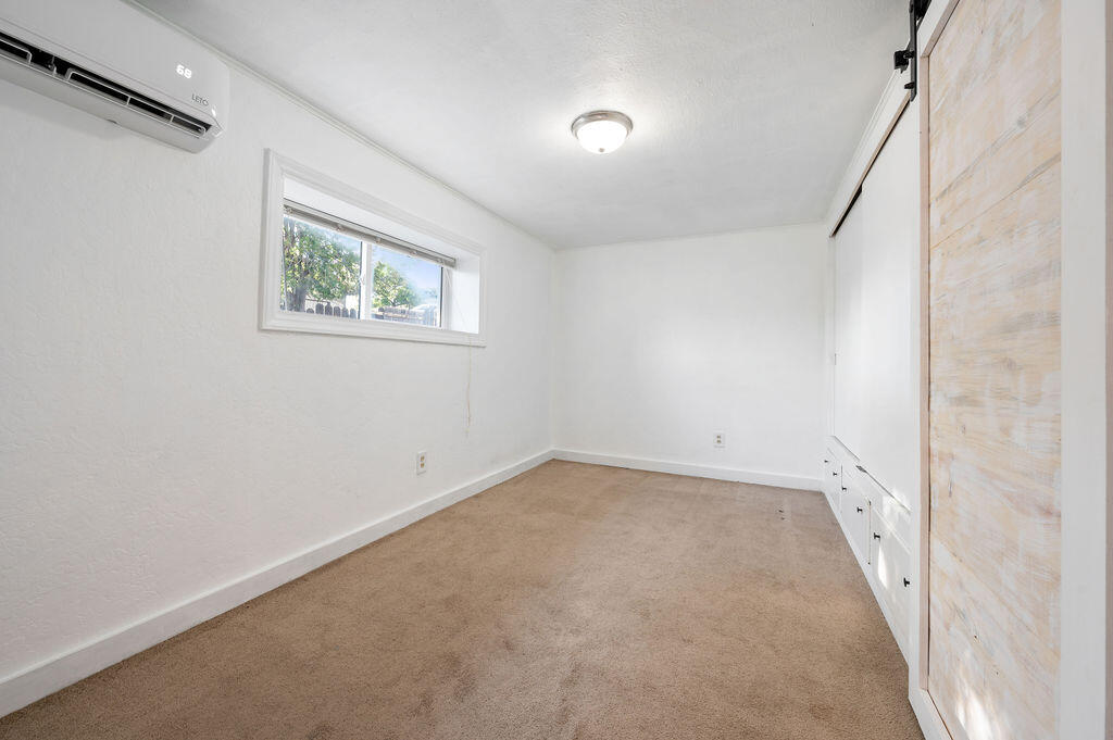 2318 Modoc Street