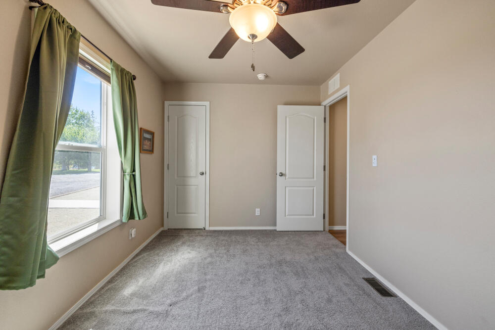 34234 Glen Drive