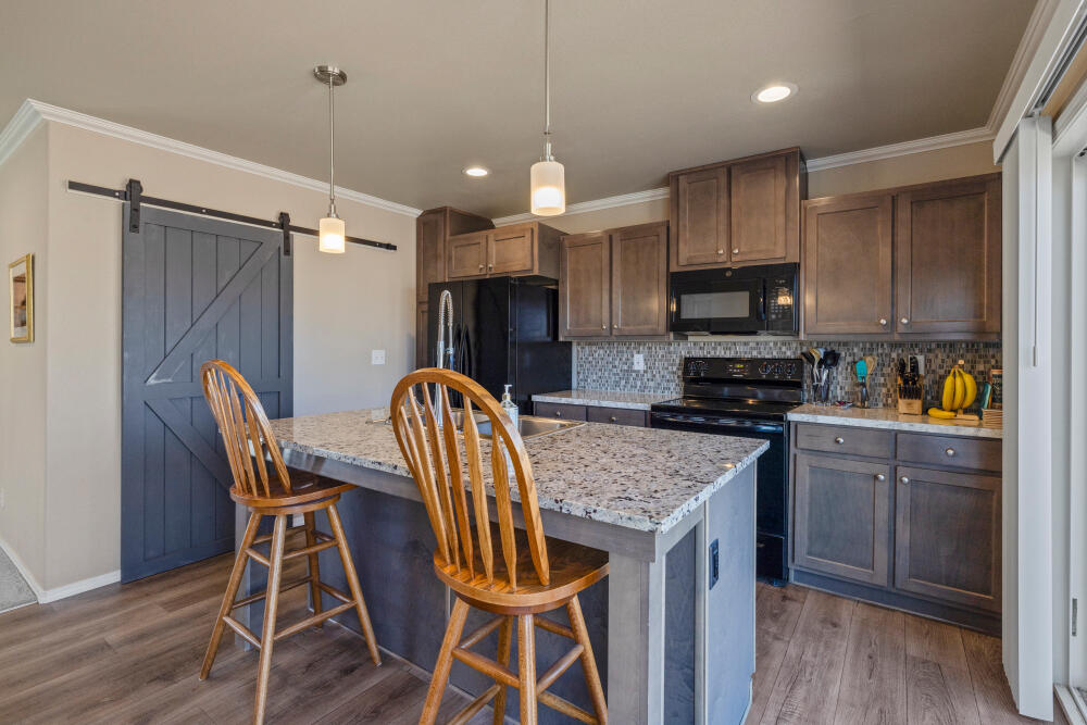 34234 Glen Drive